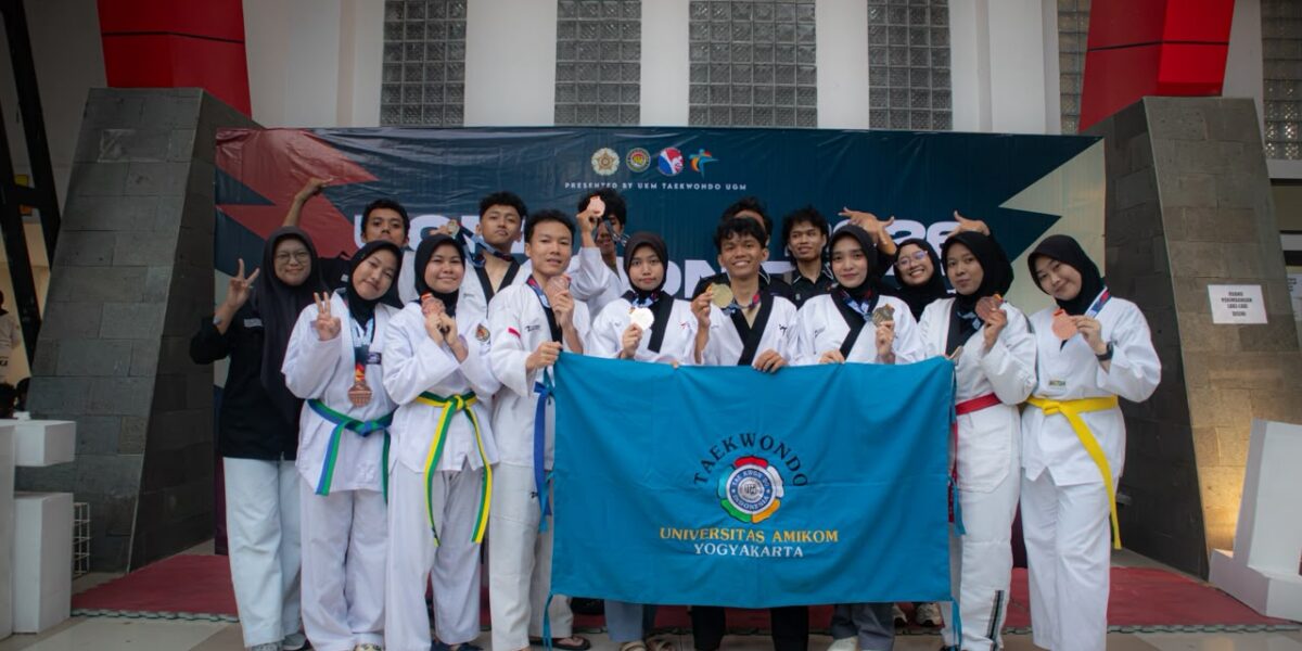 Taekwondo Universitas AMIKOM Yogyakarta Raih 10 Medali di UGM