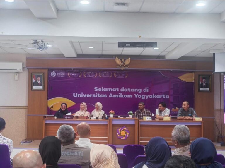 Universitas AMIKOM Yogyakarta Sambut Enam Penerima Fasilitas Ibadah
